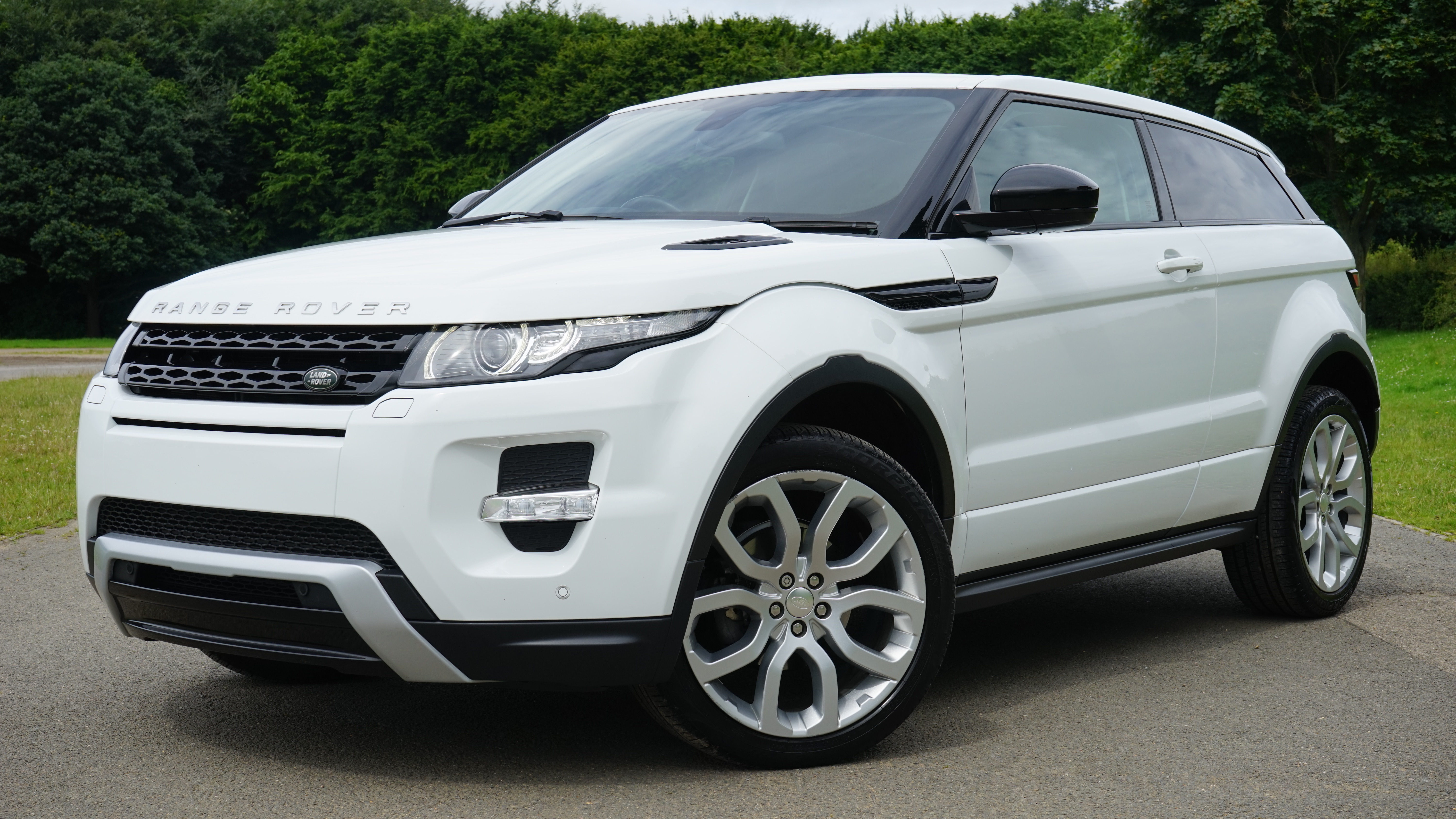 Main image for post: Matt Kay’s Car of the Month… The Range Rover Evoque
